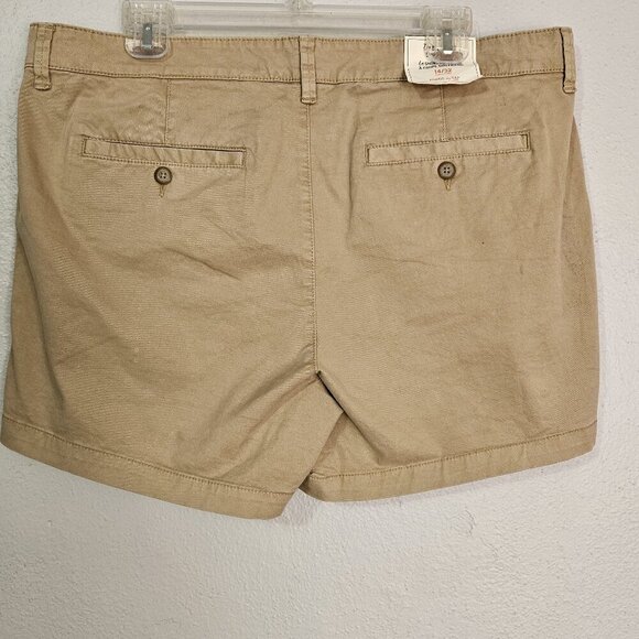 Khakis by Gap Girlfriend 5 inch Edgy Casual Shorts Size 14/32 - Picture 5 of 9